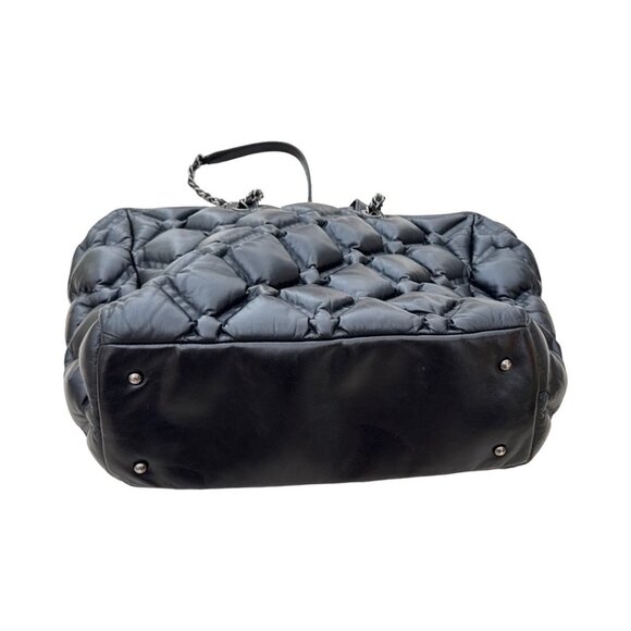 Chanel Chesterfield Shopping Tote Quilted Leather Large - Picture 3 of 11